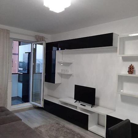 Luxury Daniel Apartament Residence Militari Roşu Eksteriør bilde