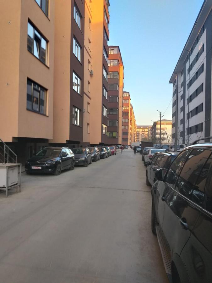 Luxury Daniel Apartament Residence Militari Roşu Eksteriør bilde