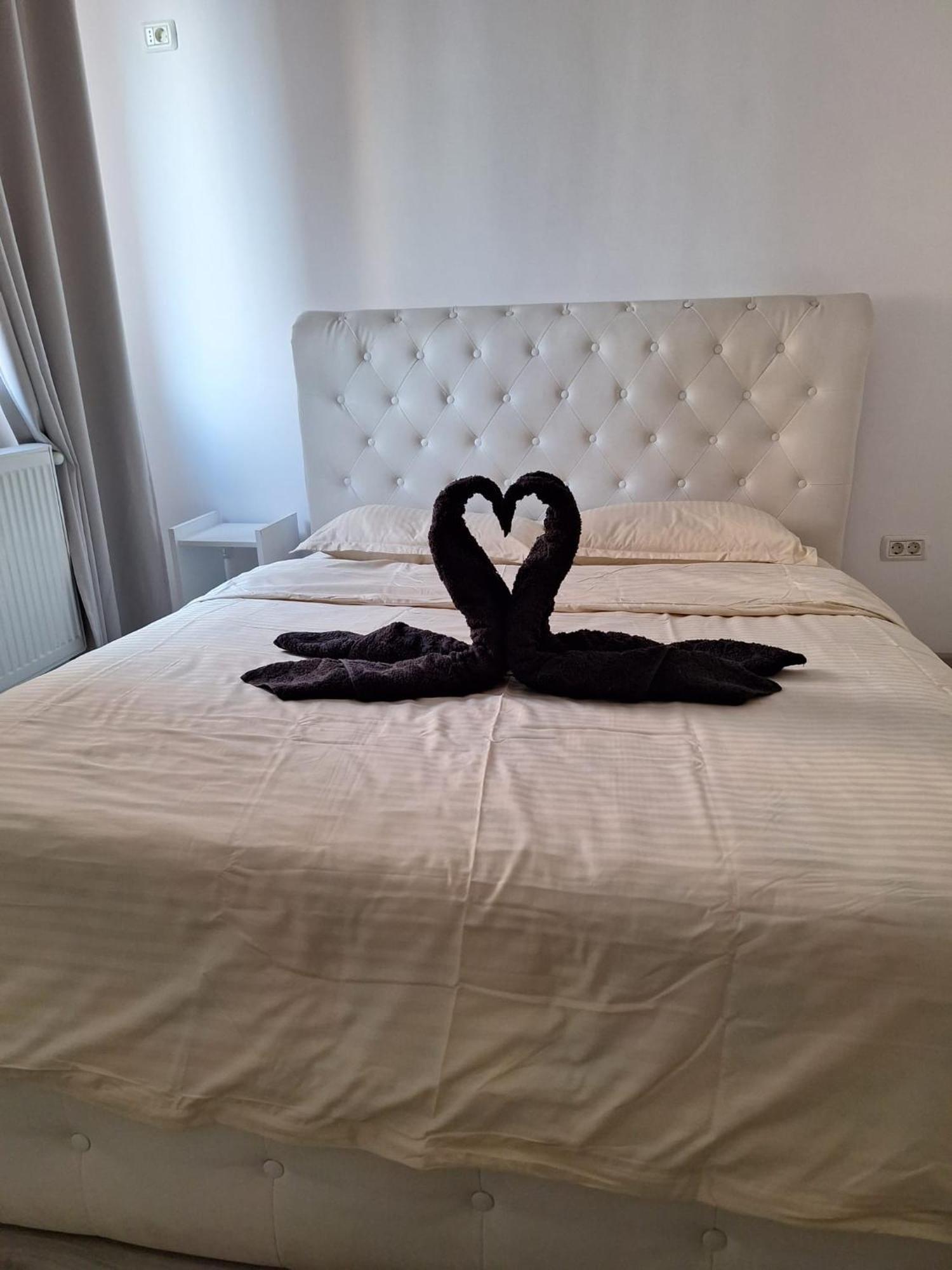 Luxury Daniel Apartament Residence Militari Roşu Eksteriør bilde