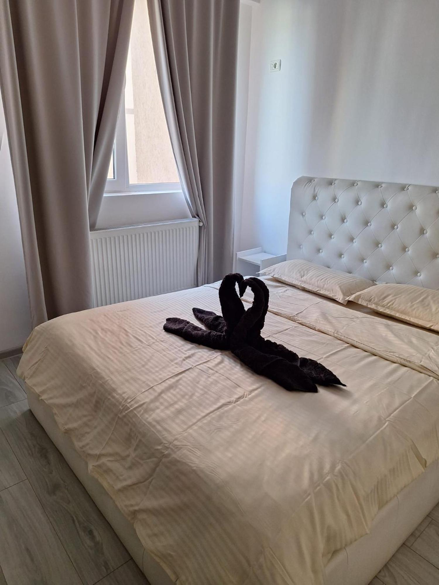 Luxury Daniel Apartament Residence Militari Roşu Eksteriør bilde
